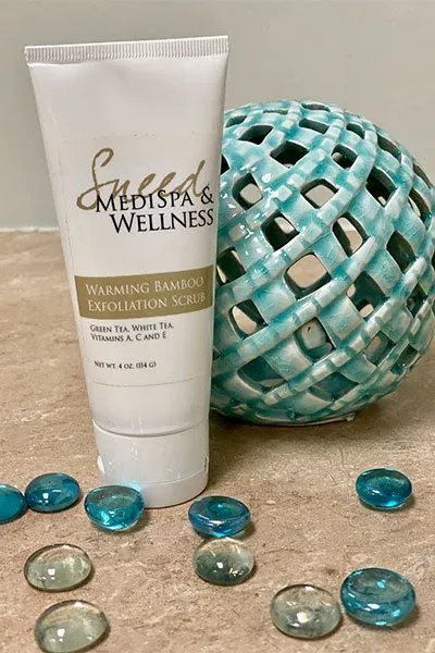 Warming bamboo exfoliation scrub.